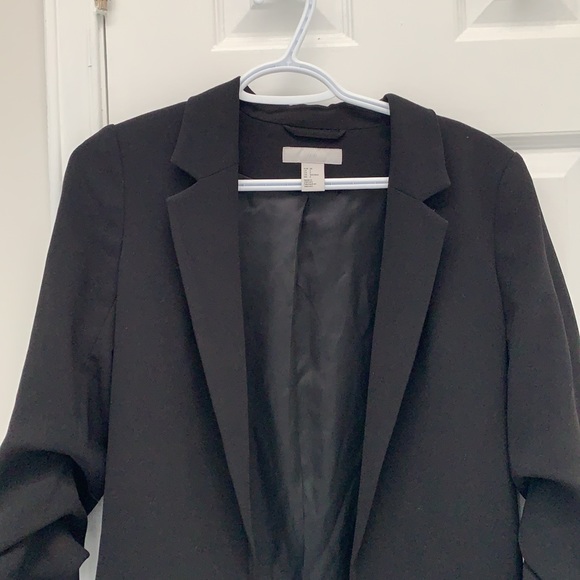 H&M black blazer - Picture 2 of 2